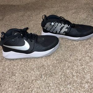 Nike youth kids basketball shoes
